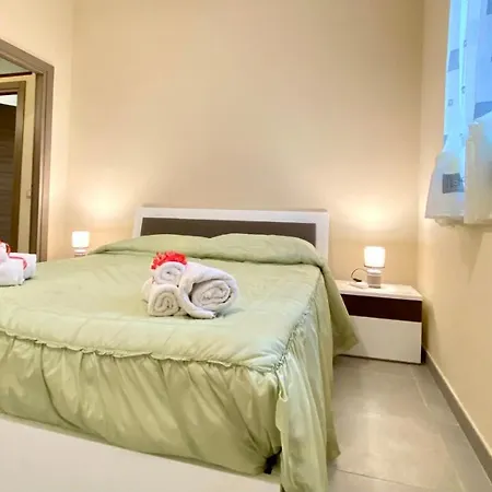 Holiday home Paola Avola