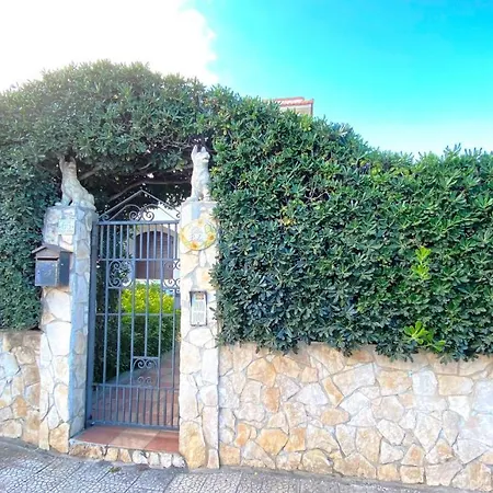 Holiday home Paola Avola